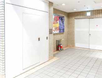 商(shang)用(yong)們(men)